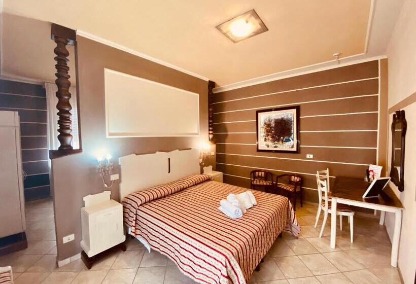 סוויטת ג'וניור דלוקס, Art Hotel Pandos