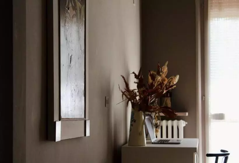 Sviitti Allasnäkymä, Art Hotel Pandos