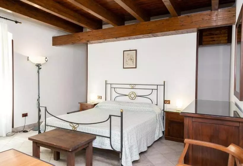 اتاق سوپریور خانوادگی, Allegroitalia Torre Artale Palermo
