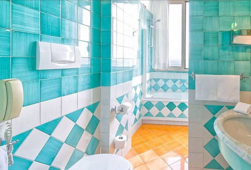 古典房间, Miramare E Castello