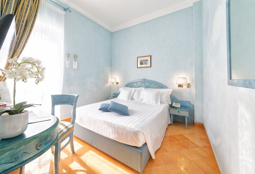 古典房间, Miramare E Castello