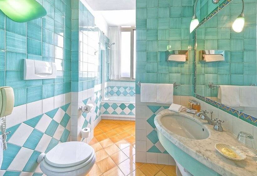 标准单人间, Miramare E Castello