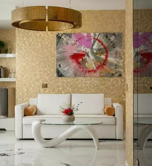 سوییت با چشم‌انداز دریا, The Promenade Luxury Wellness