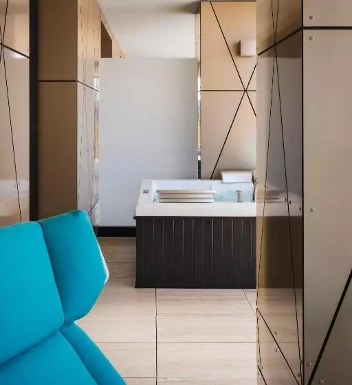 سوییت, The Promenade Luxury Wellness