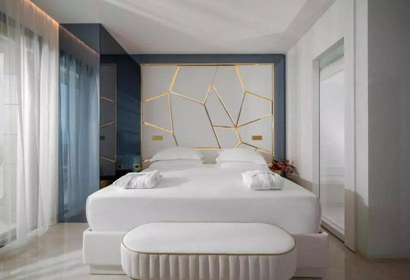 سوییت با چشم‌انداز دریا, The Promenade Luxury Wellness