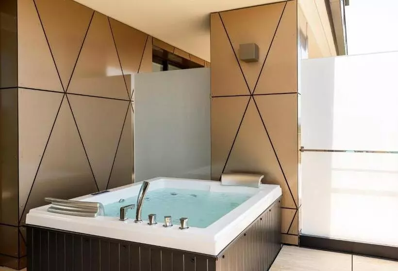 سوییت, The Promenade Luxury Wellness