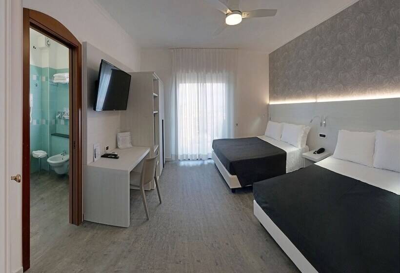 Четырехместный Номер Стандарт Вид на Море, Venus