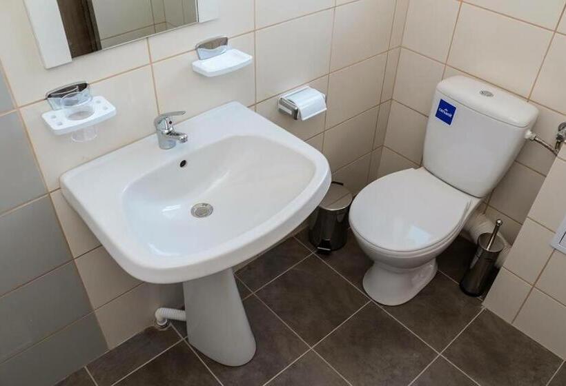 Quarto Estandar, Atlantis