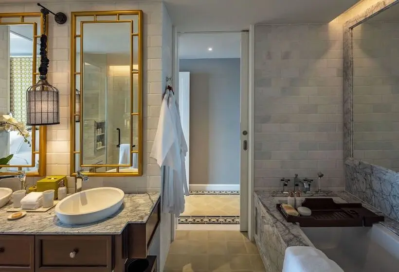 اتاق لوکس, Mia Saigon – Luxury Boutique