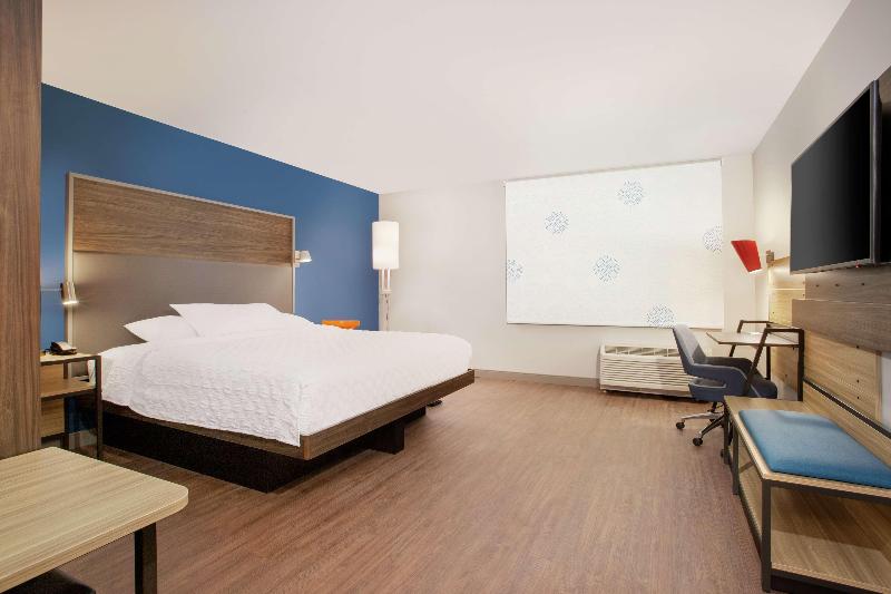 غرفة قياسية سرير كينج, Tru By Hilton Audubon Valley Forge