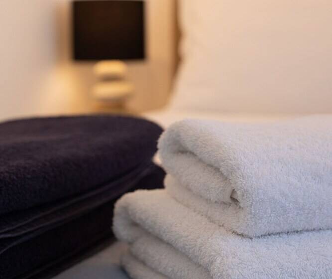 标准间带漩涡浴缸, The Summit Of Mykonos