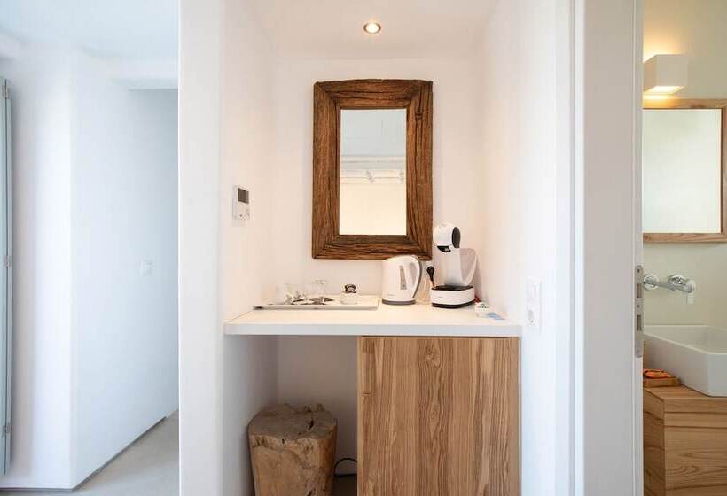 标准间带漩涡浴缸, The Summit Of Mykonos