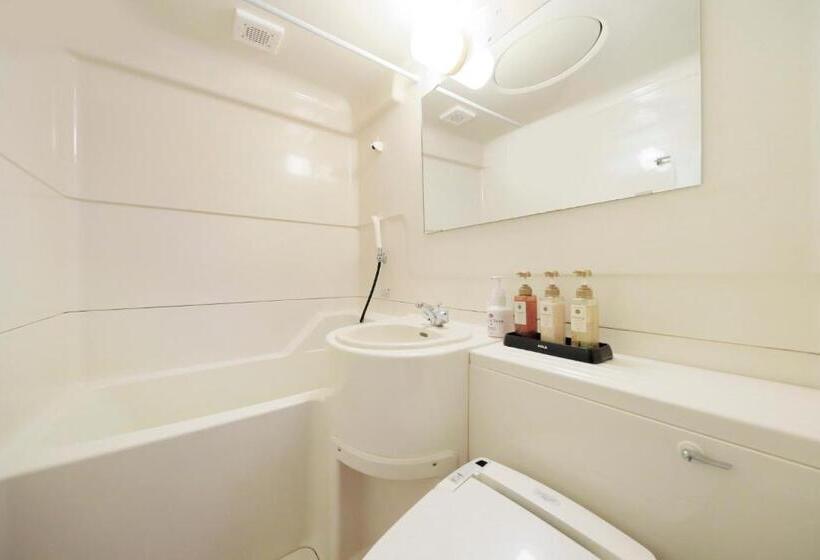 스탠다드 룸, Hirosaki Park