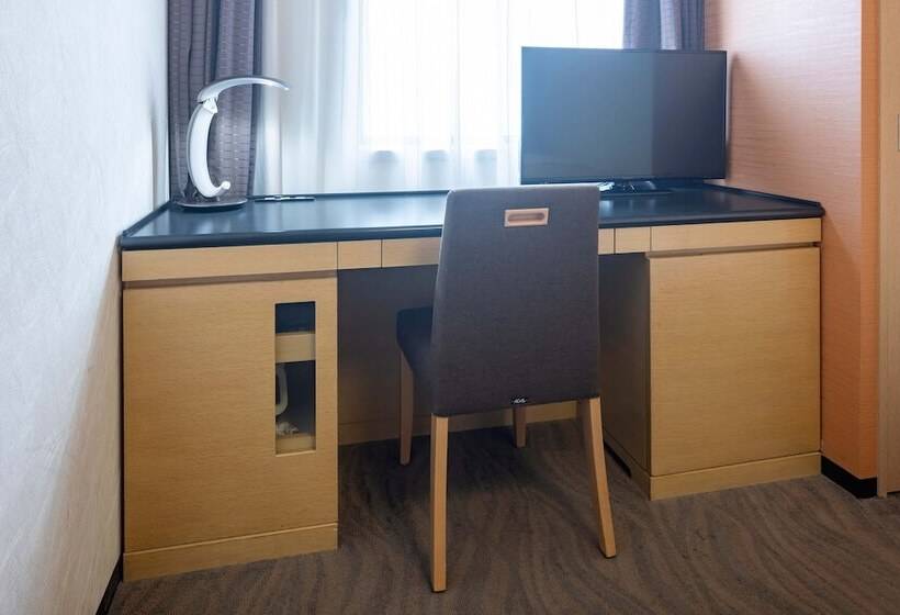 Quarto Estandar Individual, Metropolitan Takasaki