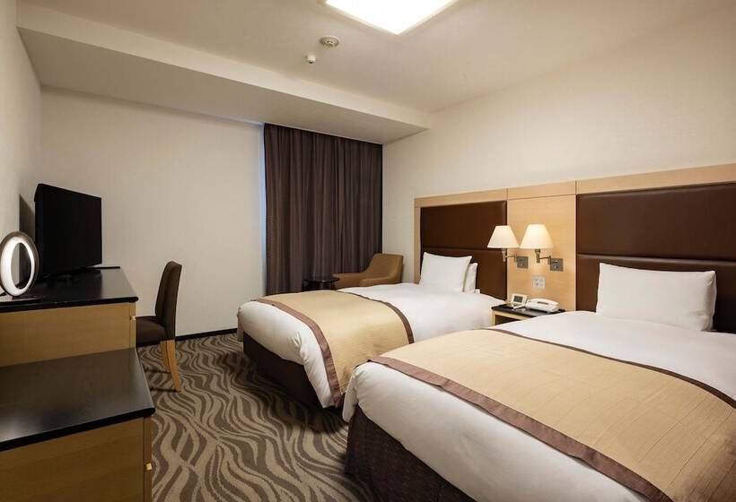 Quarto Estandar, Metropolitan Takasaki