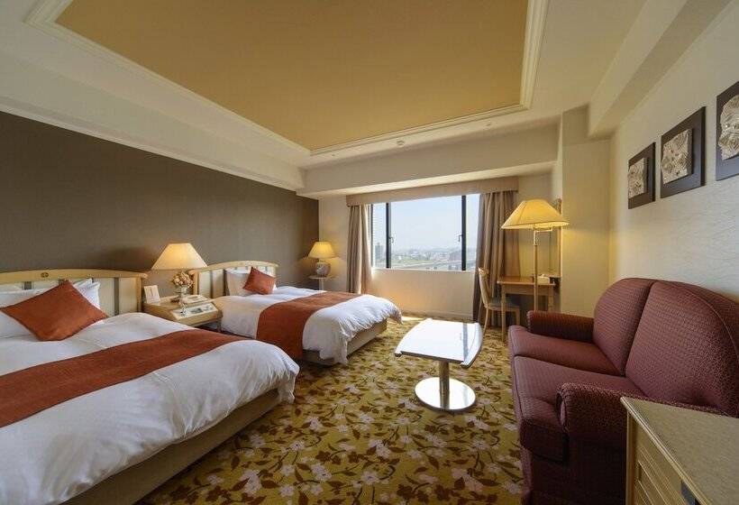 غرفة سوبيريور, Miyazaki Kanko