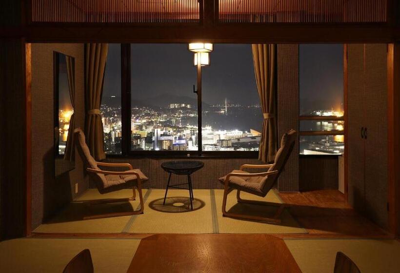 اتاق استاندارد با چشمانداز شهر, Nagasaki