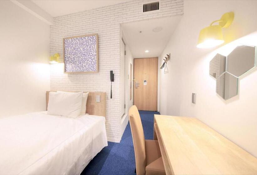 חדר סטנדרט יחיד, Plumm