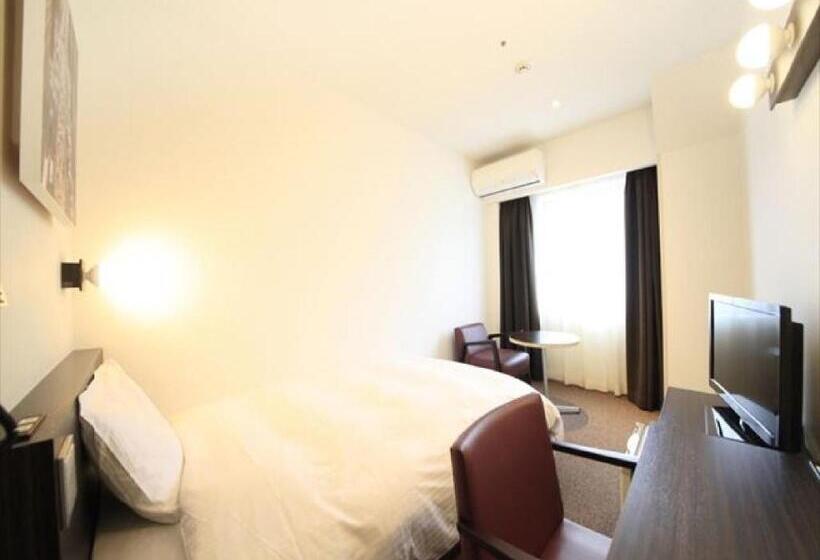 חדר בסיסי מיטה זוגית, Plumm