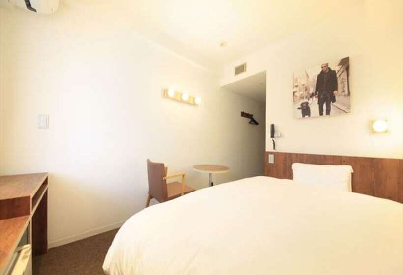 חדר סטנדרט, Plumm