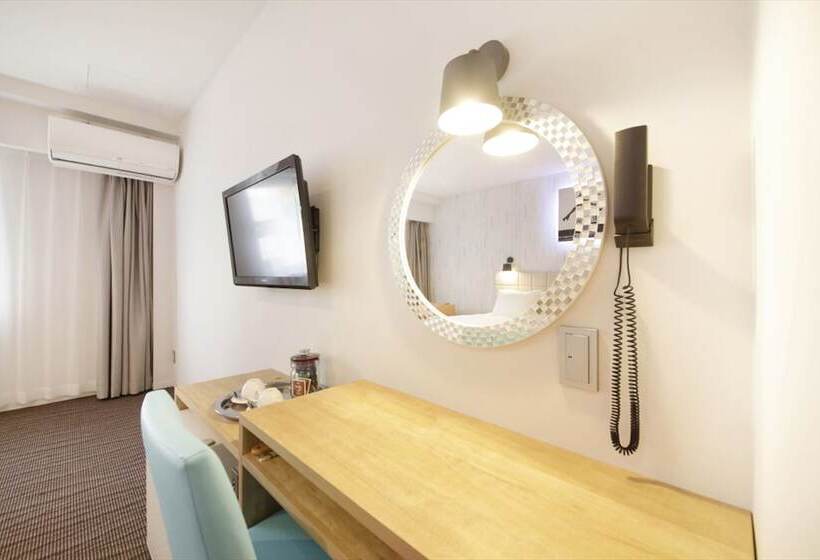 חדר סטנדרט, Plumm