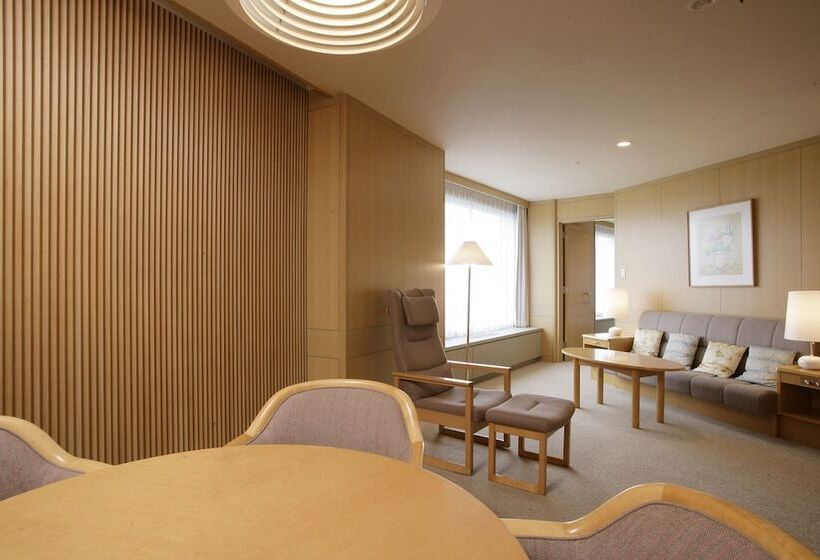 جناح, Shin Furano Prince