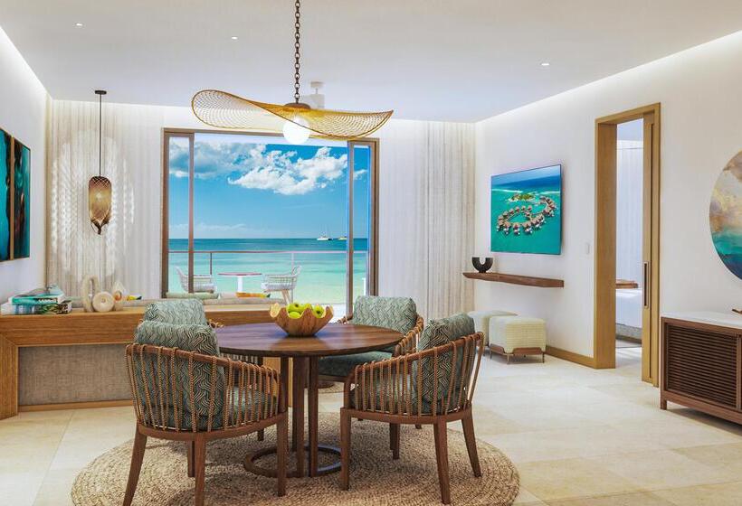 Suite with Terrace, Sandals Negril All Inclusive Couples Only