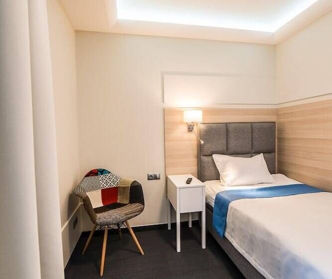 اتاق استاندارد یک نفره, Amrita