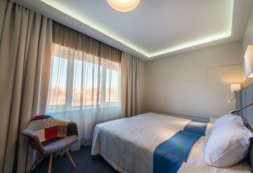 اتاق استاندارد, Amrita