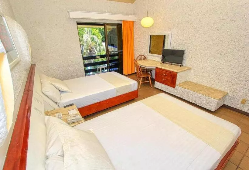 اتاق استاندارد سه نفره, Ciudad Real Palenque