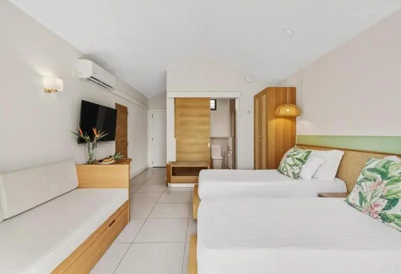 اتاق استاندارد سه تخته با چشم‌انداز باغ, Coral Azur Beach Resort Mont Choisy