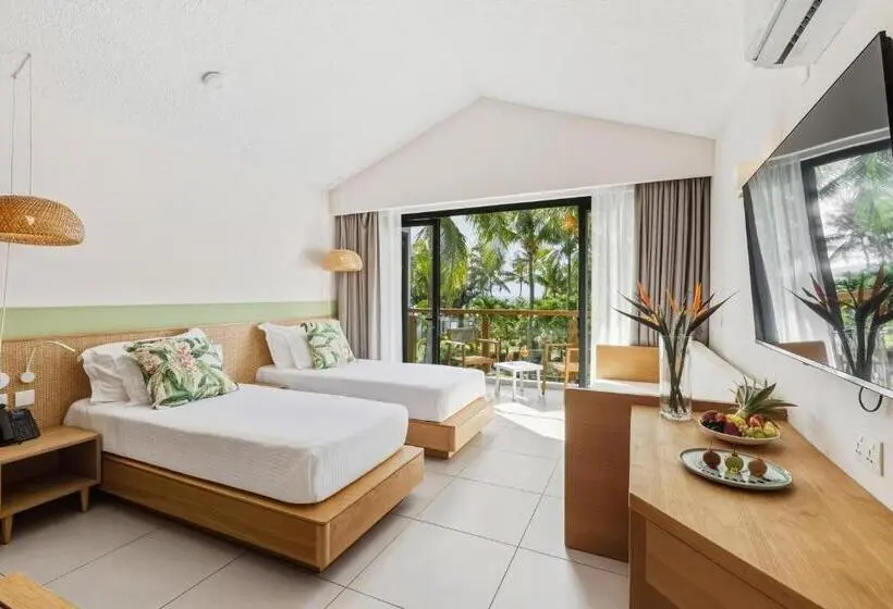 اتاق خانوادگی, Coral Azur Beach Resort Mont Choisy
