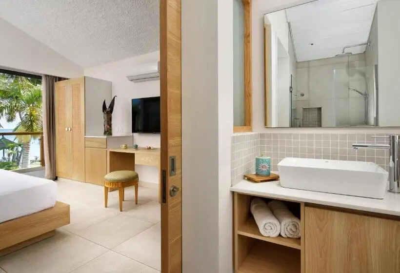 اتاق اجرایی با چشم‌انداز دریا, Coral Azur Beach Resort Mont Choisy