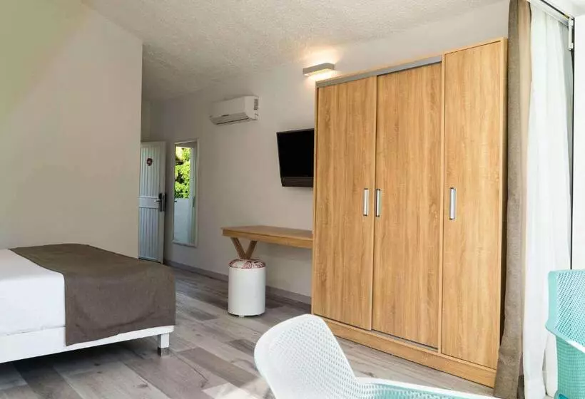 اتاق استاندارد با چشم‌انداز باغ, Coral Azur Beach Resort Mont Choisy