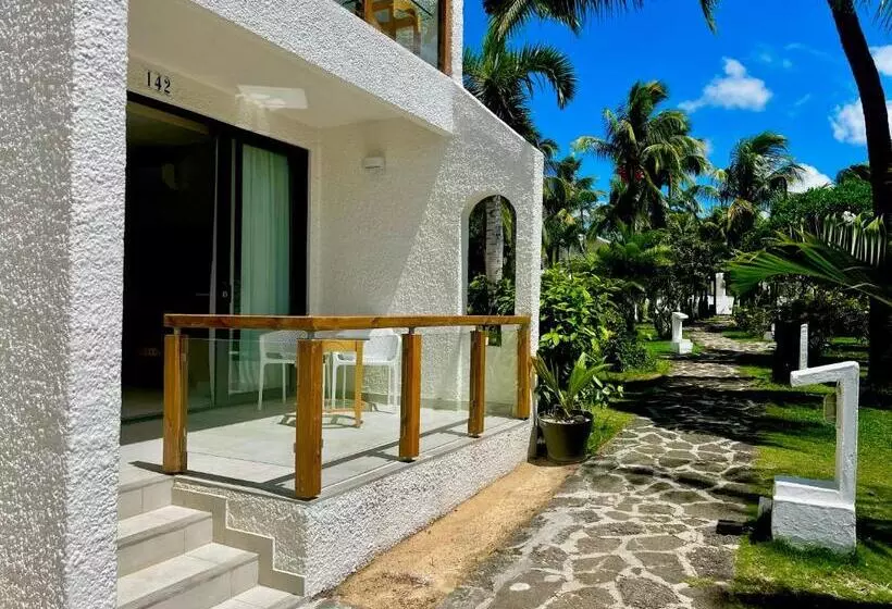 اتاق استاندارد با چشم‌انداز دریا, Coral Azur Beach Resort Mont Choisy