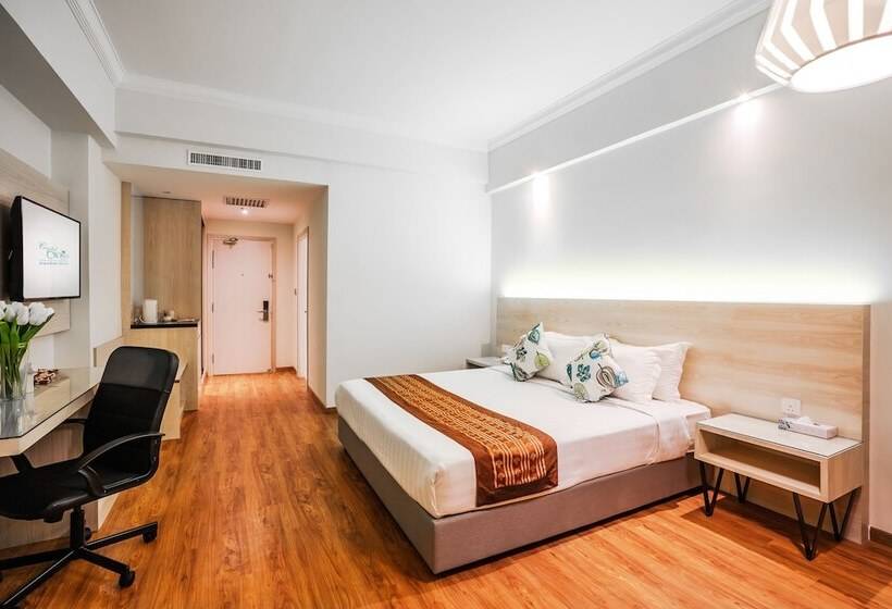 Номер Superior, Crystal Crown