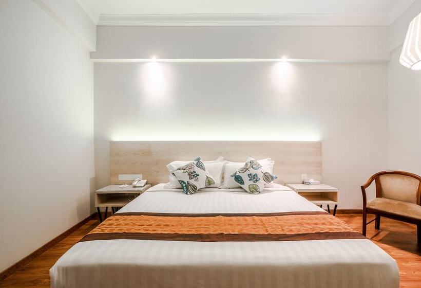 Номер Superior, Crystal Crown