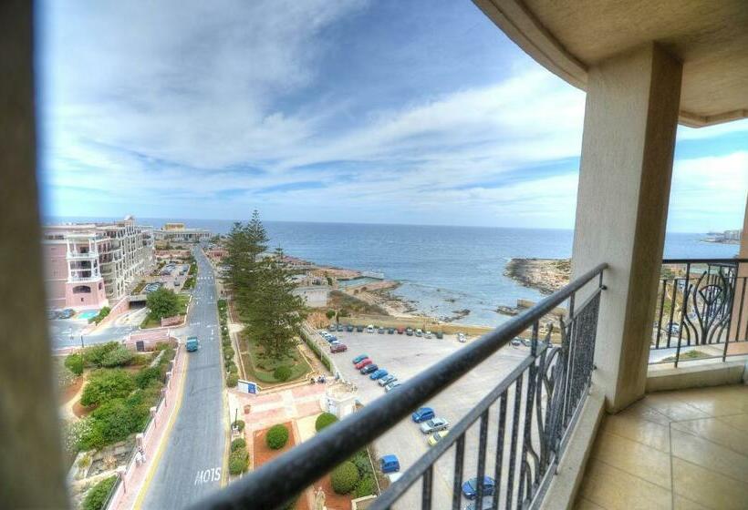 جناح جونيور مطلّ علي البحر, Vivaldi