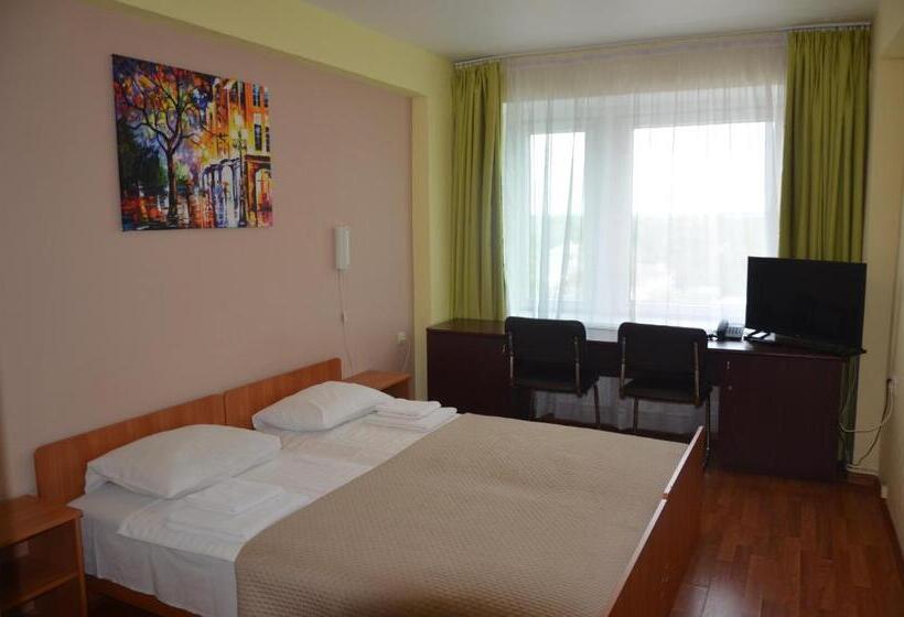 اتاق استاندارد سه نفره, Latgale