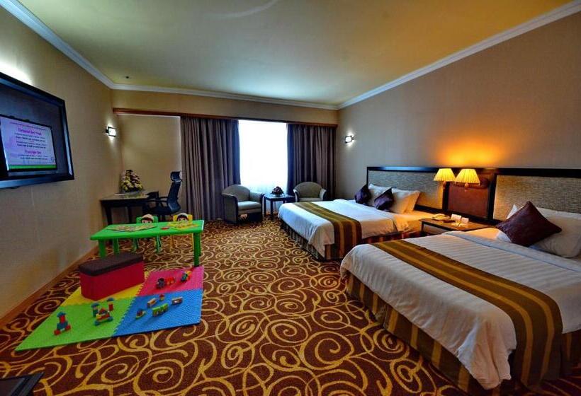 디럭스 패밀리 룸, Mega