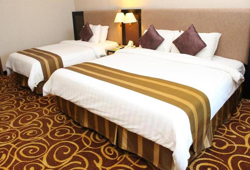 수피리어 룸, Mega