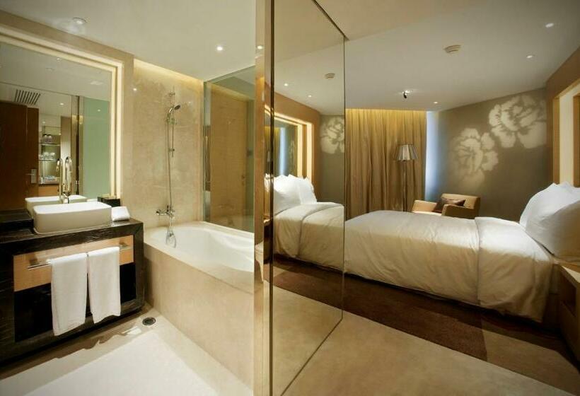 اتاق لوکس, Million Dragon