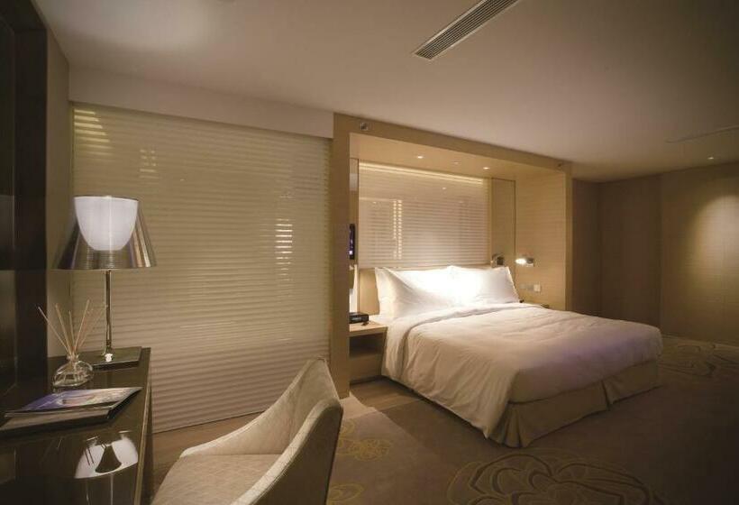 سوییت, Million Dragon