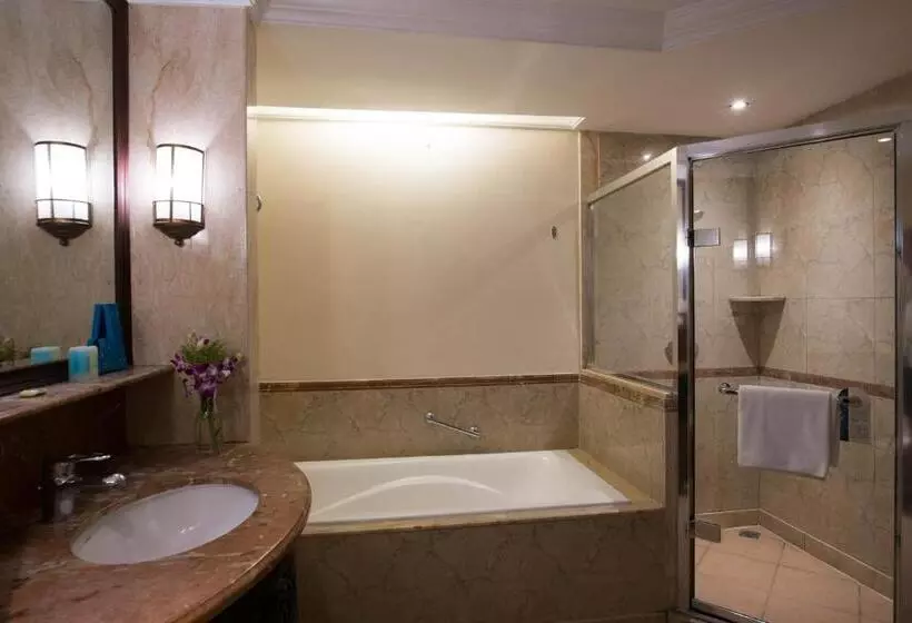 デラックスルーム, Nexus Resort & Spa Karambunai