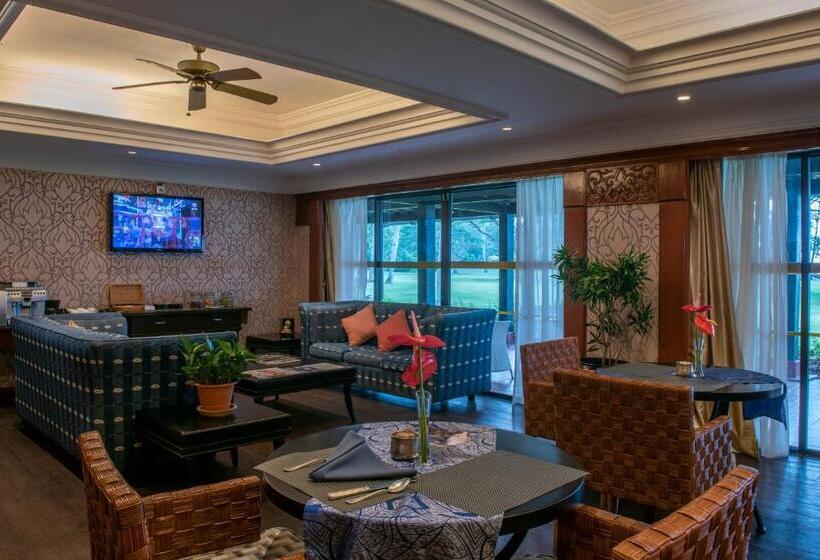 غرفة كلوب, Nexus Resort & Spa Karambunai