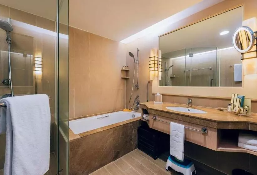 デラックスファミリールーム, Shangri La Rasa Ria, Kota Kinabalu
