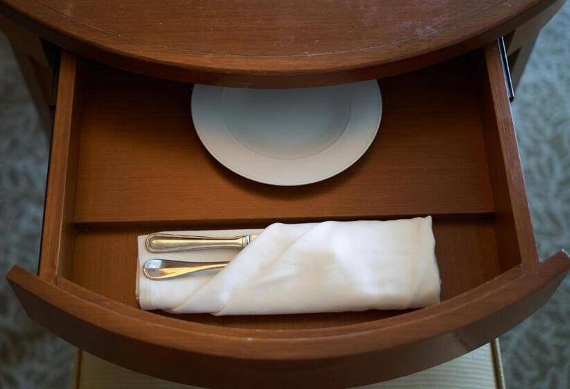 סוויטת ג'וניור נוף לים, Shangri La Rasa Ria, Kota Kinabalu