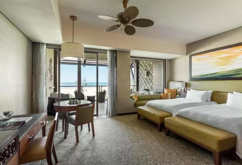 オーシャンビュージュニアスイート, Shangri La Rasa Ria, Kota Kinabalu