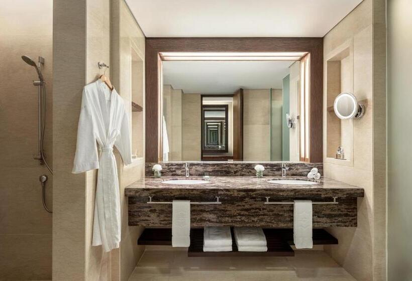 סוויטת ג'וניור משפחתית, Shangri La Rasa Ria, Kota Kinabalu