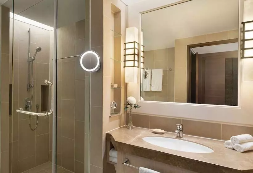 デラックスルーム, Shangri La Rasa Ria, Kota Kinabalu